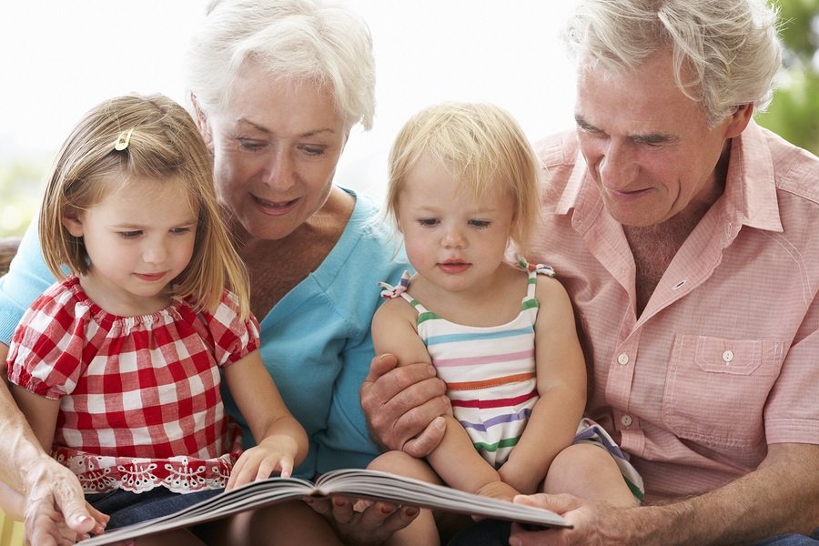 When to Move from Independent to Assisted Living: Key Signs & Timing